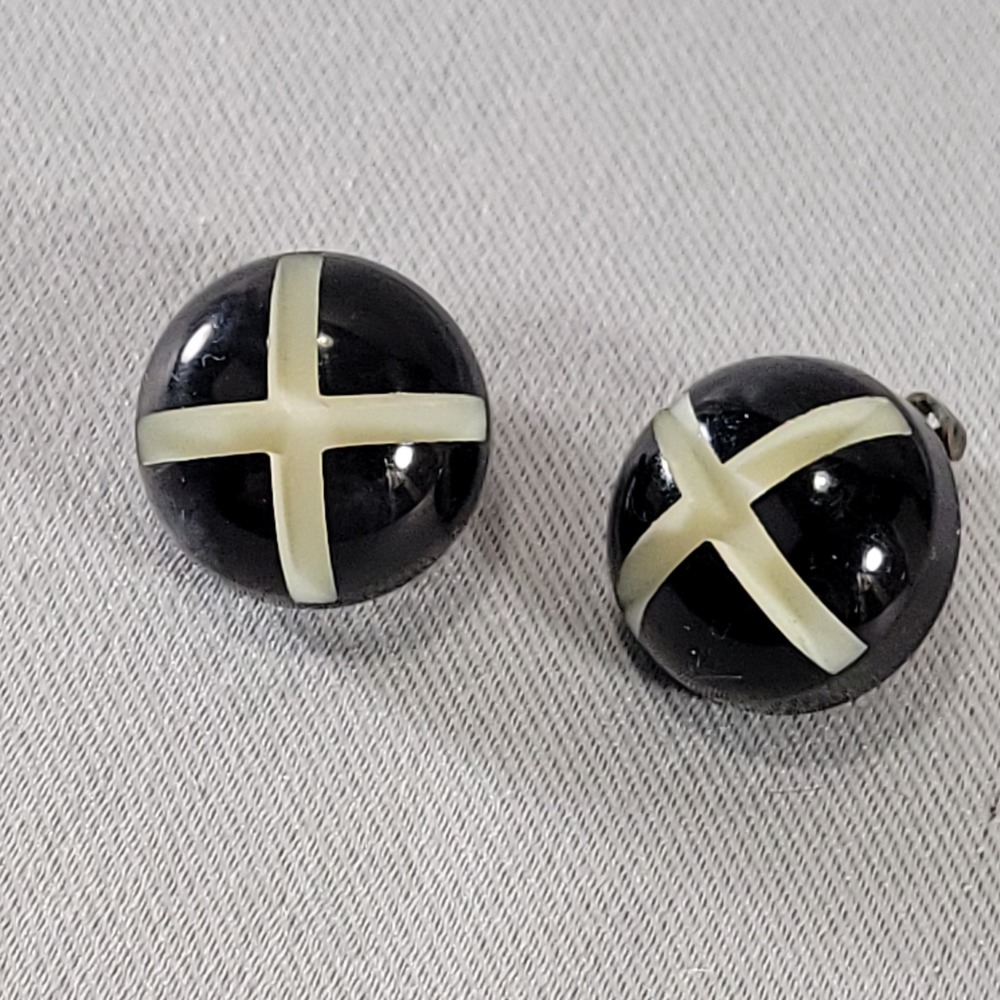 Vintage Carved Cross Button‎ Earrings Women OS Black Cream Clip On MCM
